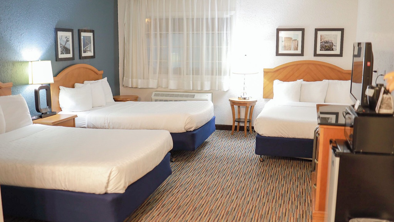 Photo of Bedroom in Manitowoc