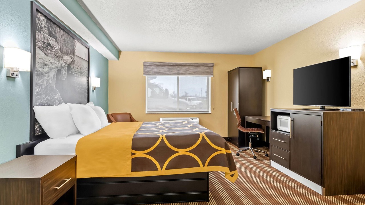 Photo of Bedroom in Osseo