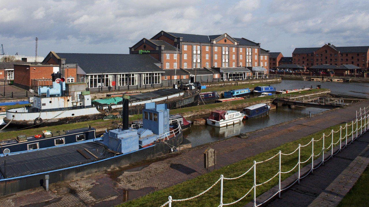 Photo of Others in Ellesmere Port