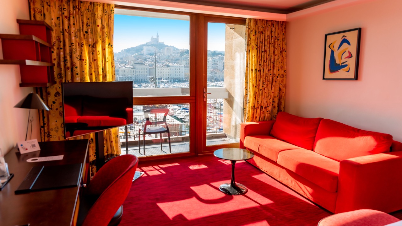 Photo of Bedroom in Hotel-de-Ville