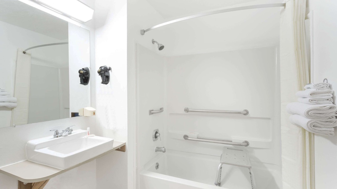 Photo of Bathroom in Logan