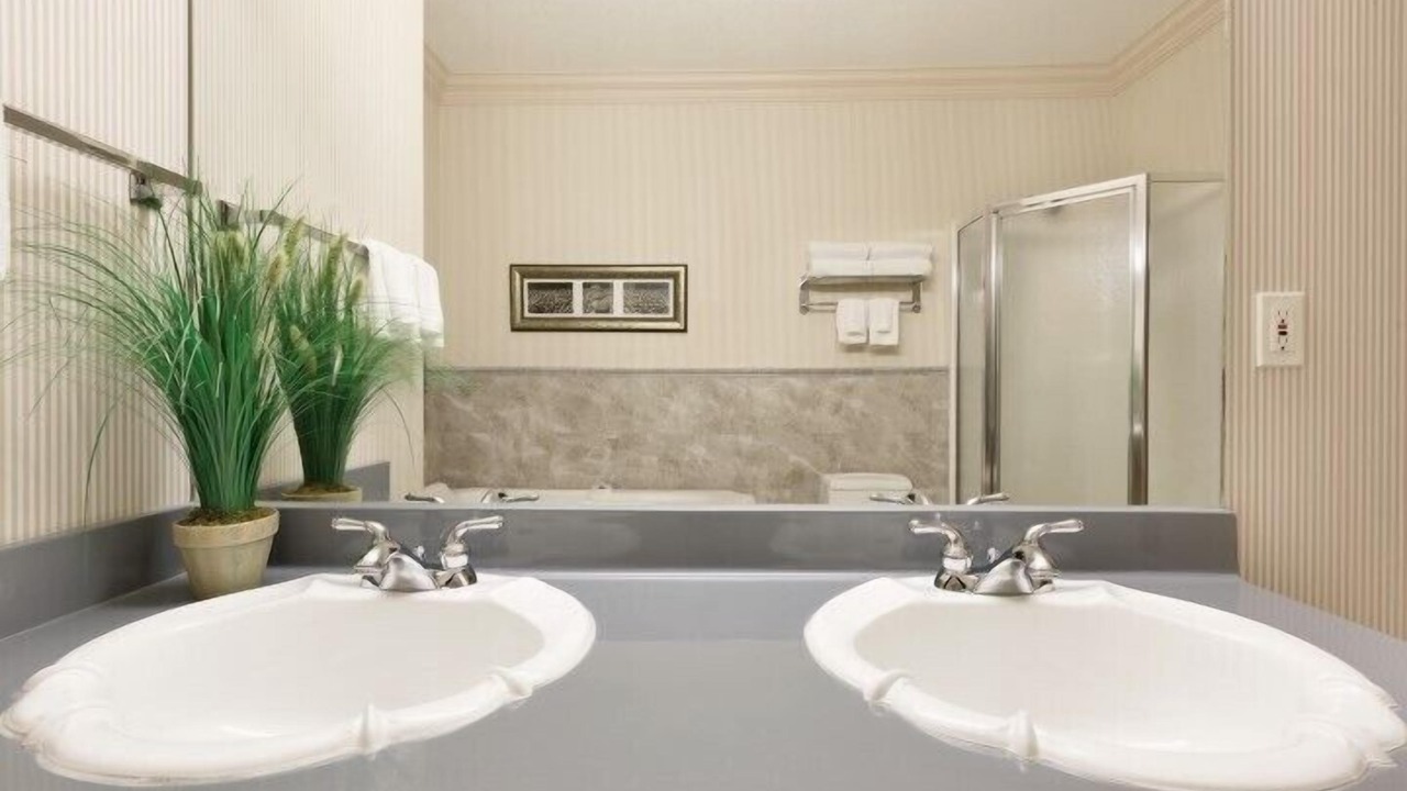 Photo of Bathroom in Lloydminster