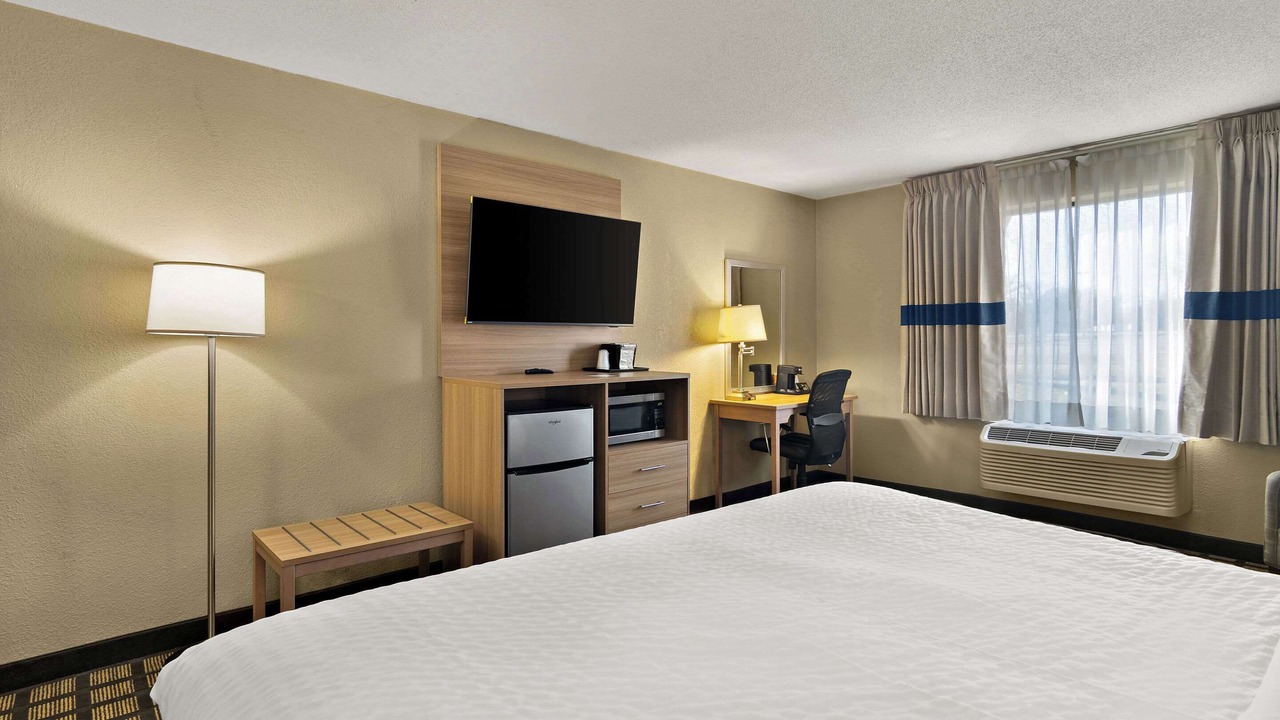 Photo of Bedroom in Normal
