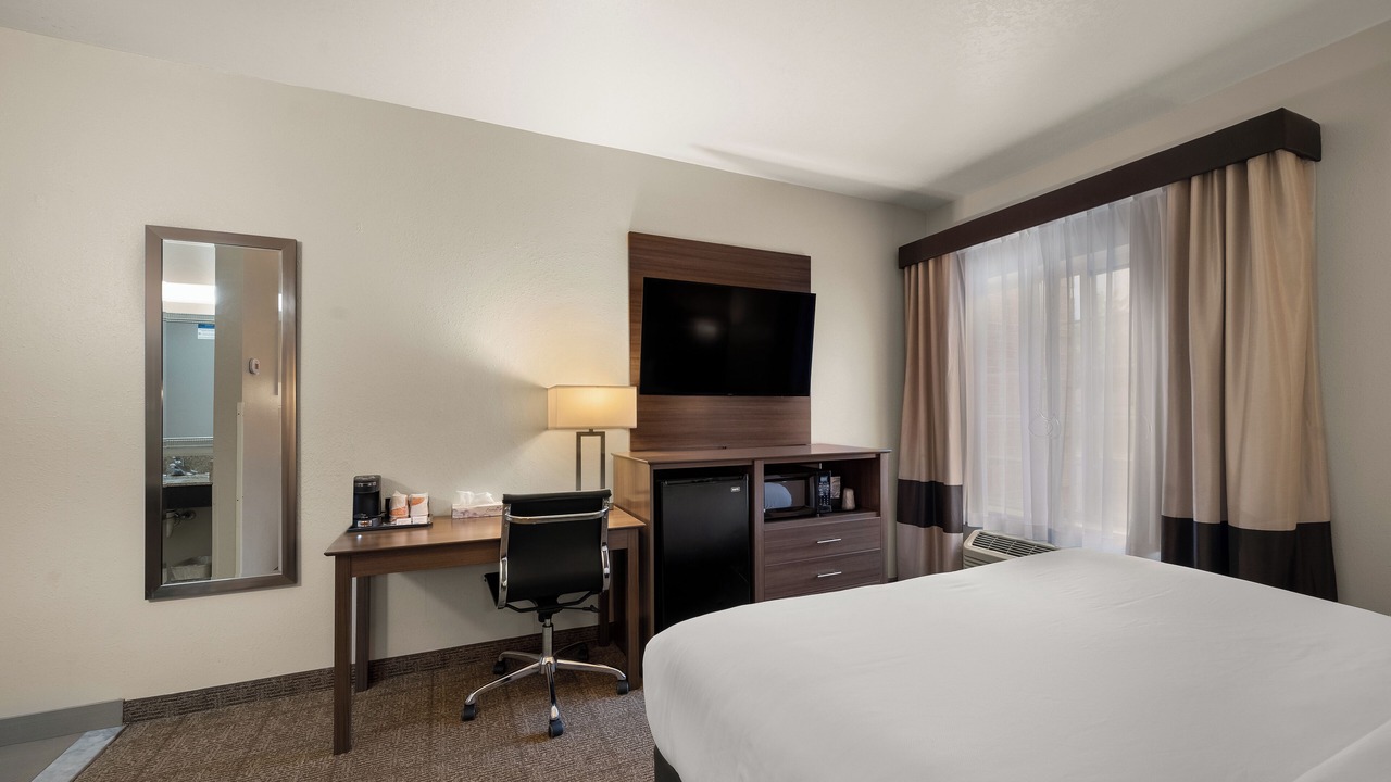 Photo of Bedroom in Fenton