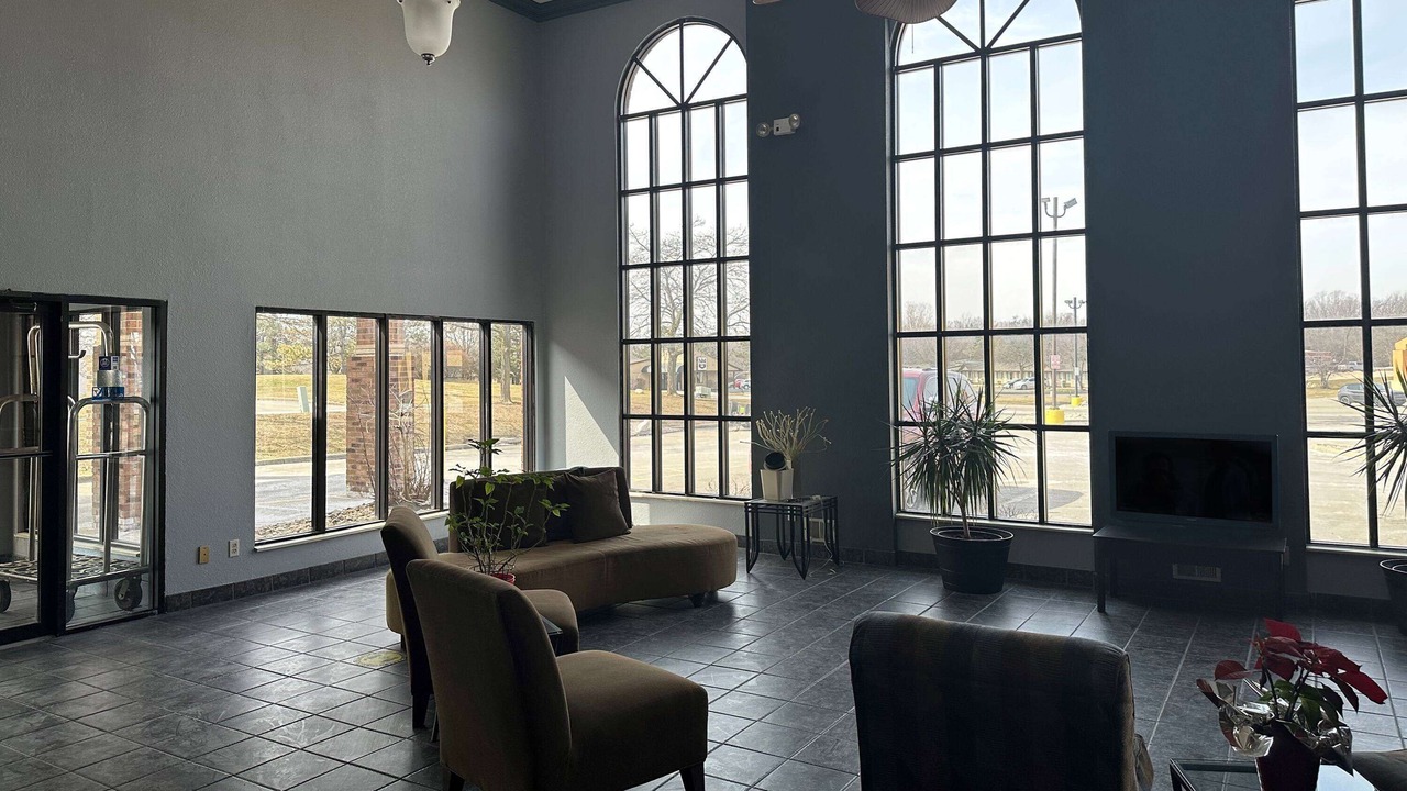 Photo of Livingroom in Flint