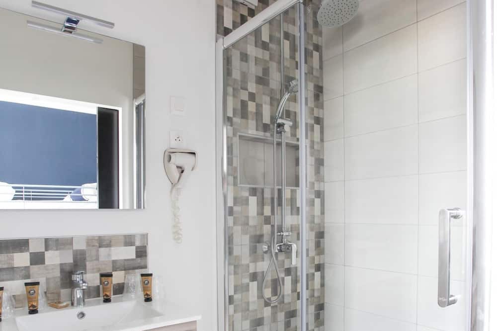 Photo of Bathroom in Matignon
