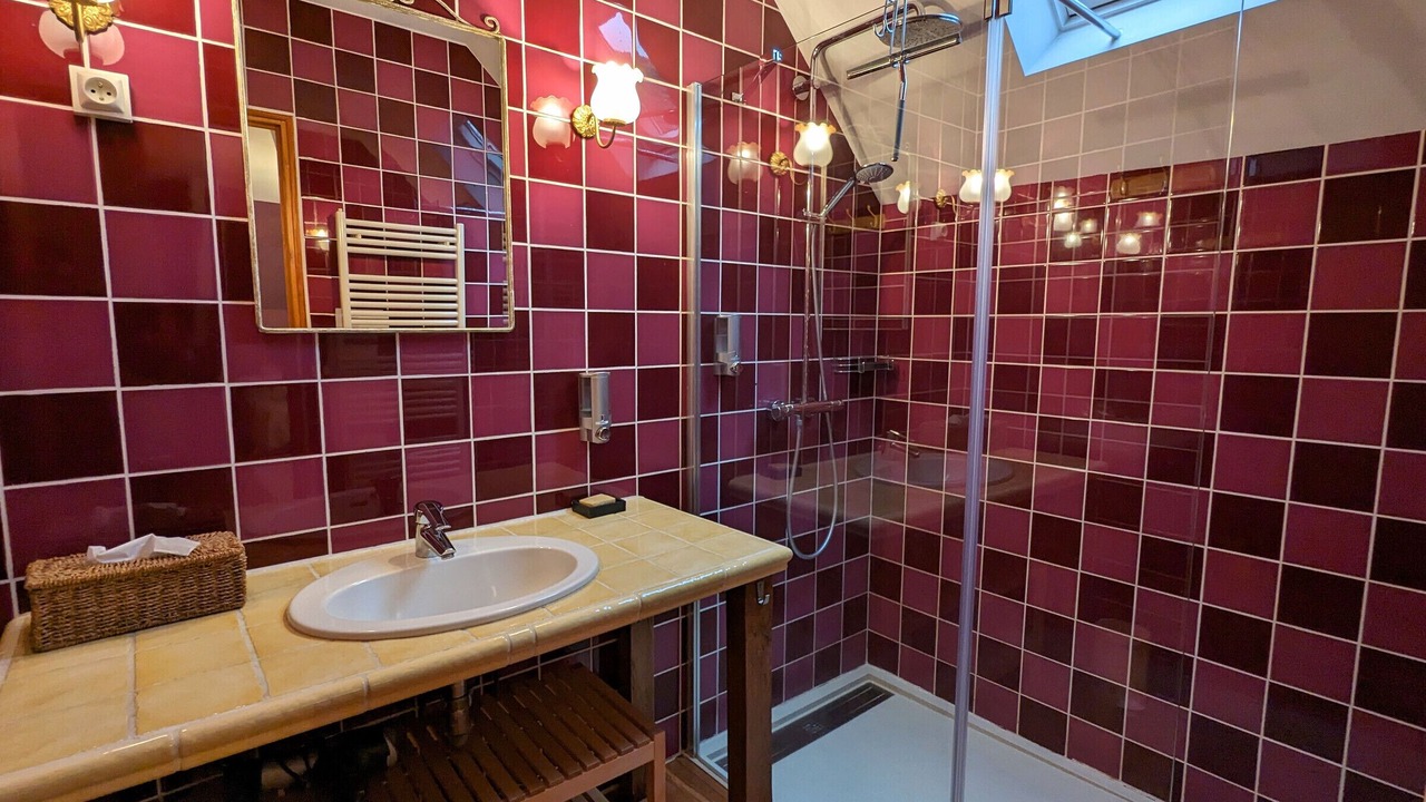 Photo of Bathroom in Ligny-le-Ribault