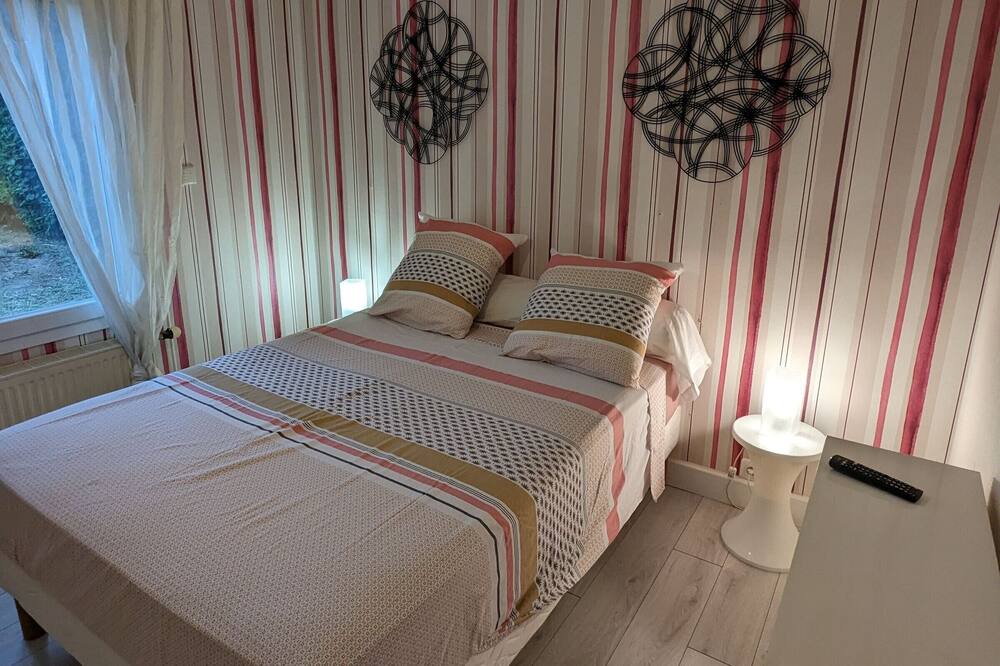 Photo of Bedroom in Saint-Pere-sur-Loire