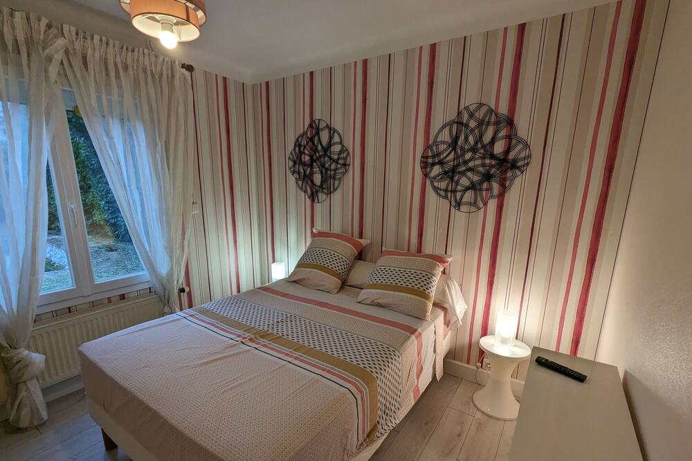 Photo of Bedroom in Saint-Pere-sur-Loire