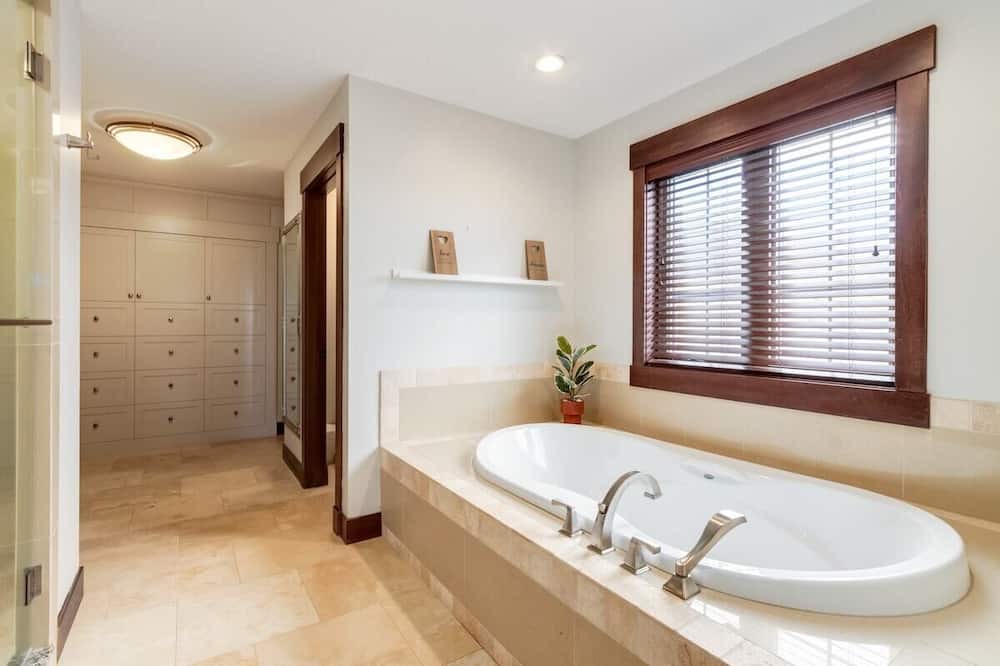Photo of Bathroom in Calgary