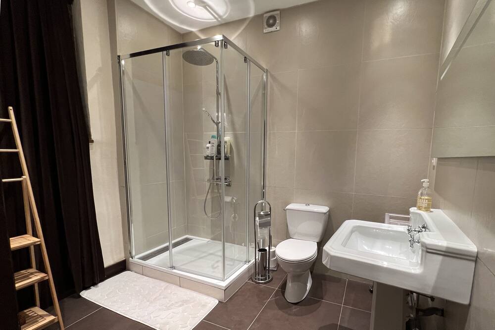 Photo of Bathroom in Saint-Lizier