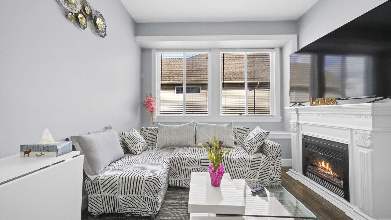 Photo of Livingroom in Willoughby