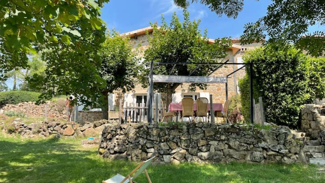 Photo of Outdoor in Colombier-le-Vieux