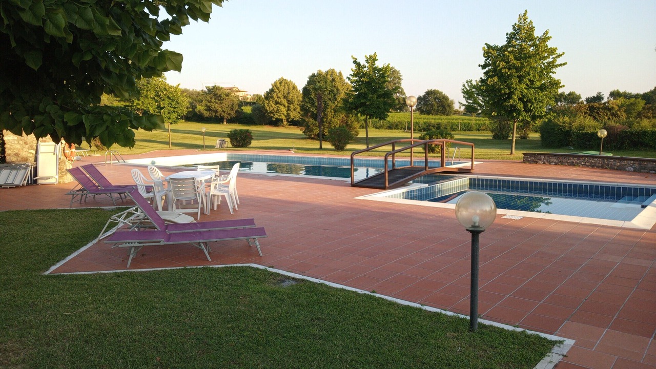 Photo of Outdoor in Calmasino