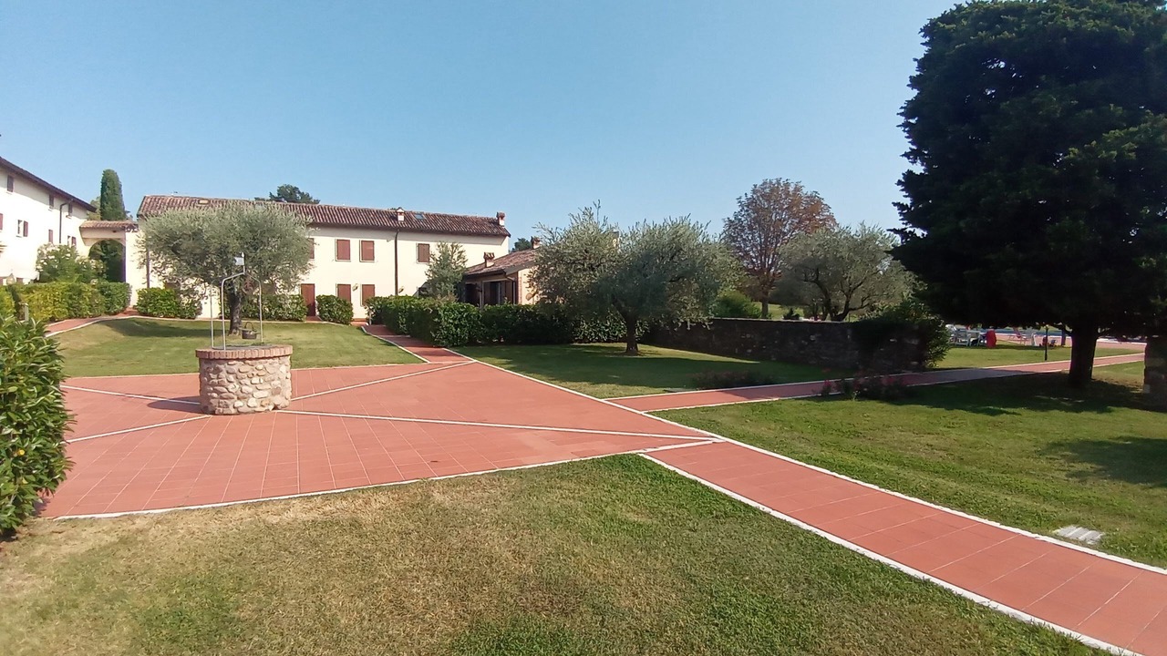 Photo of Outdoor in Calmasino