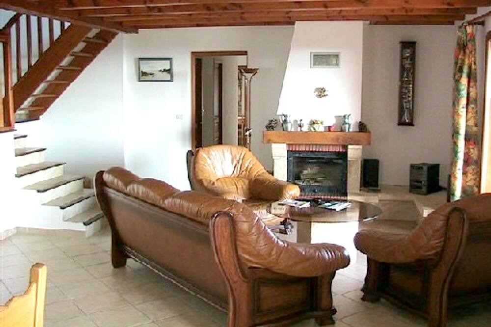 Photo of Livingroom in Planzolles