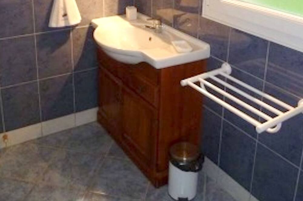 Photo of Bathroom in Saint-Nic