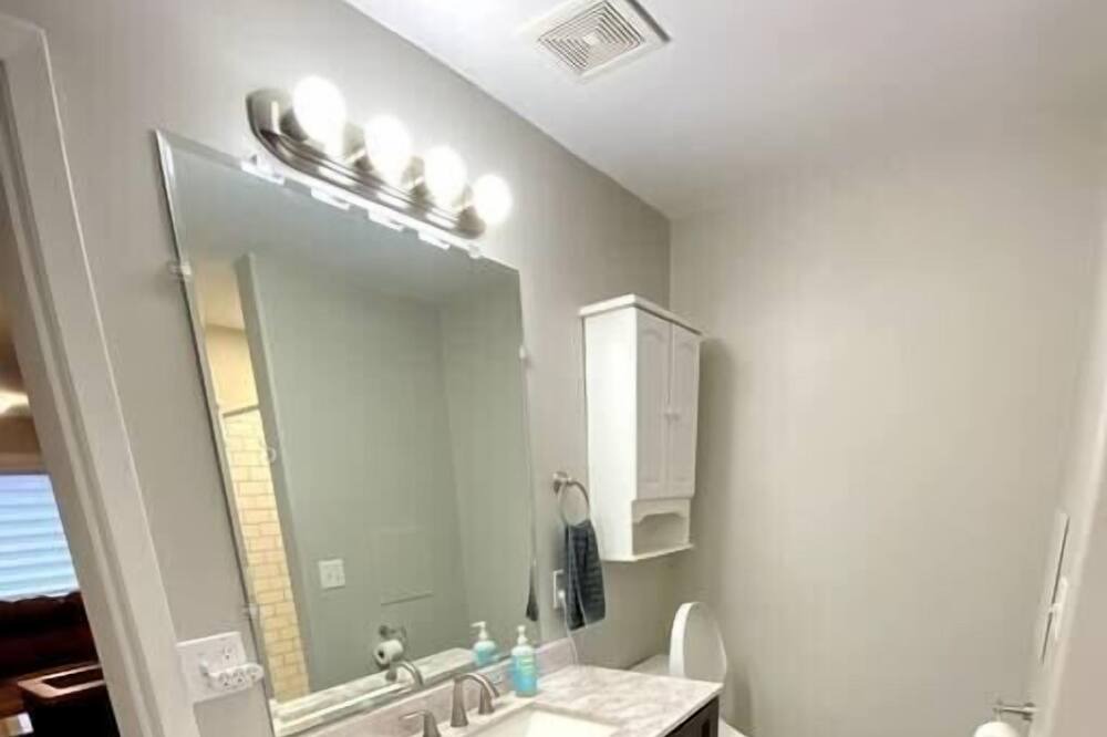 Photo of Bathroom in Grangeville