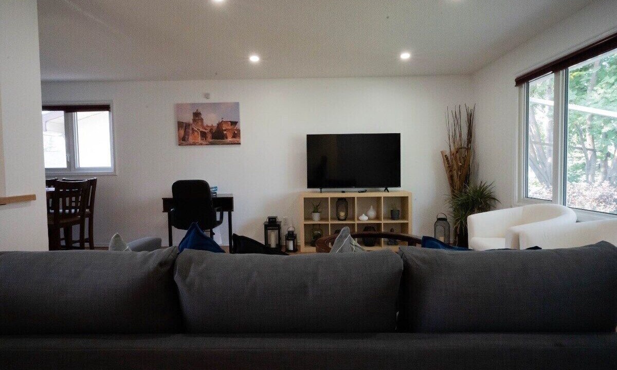 Photo of Others in Leduc