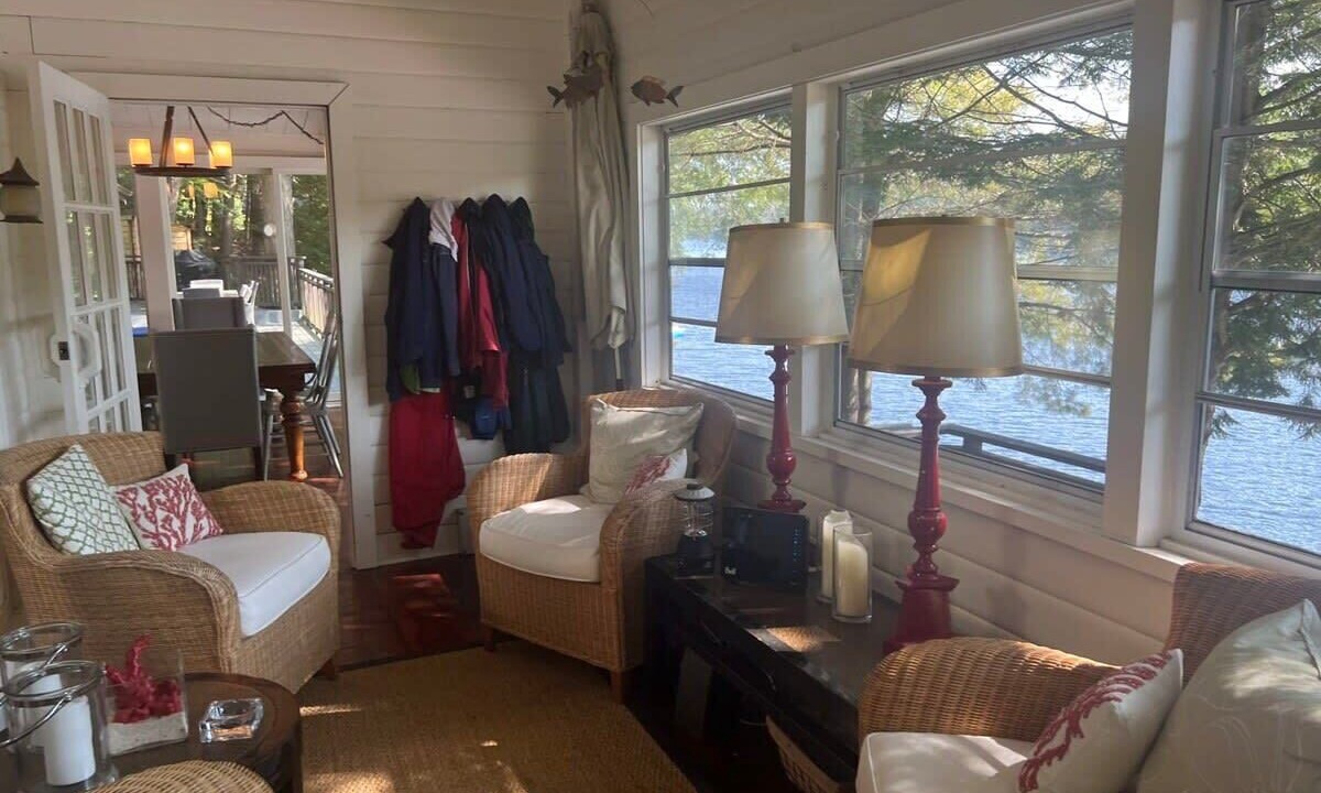 Photo of Livingroom in Muskoka Lakes