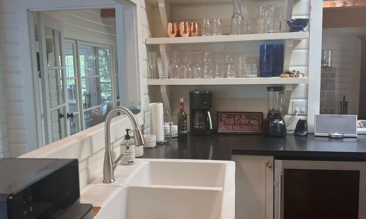 Photo of Kitchen in Muskoka Lakes