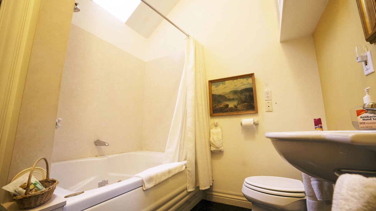 Photo of Bathroom in Kamiah