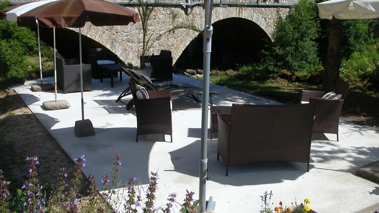 Photo of Patio Balcony in Saint-Cirgues-en-Montagne