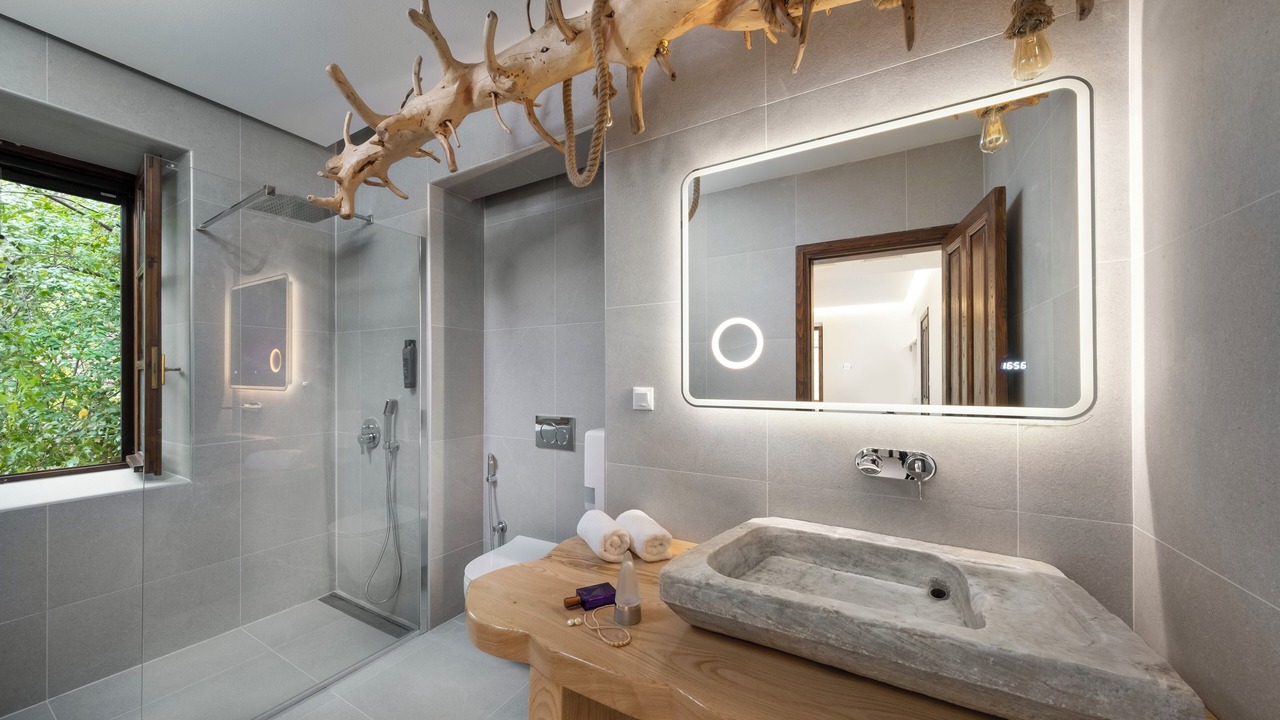 Photo of Bathroom in Milies