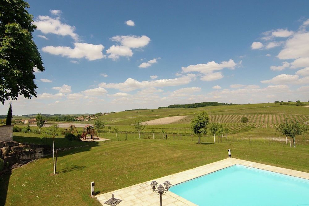 Photo of Outdoor in Saint-Preuil