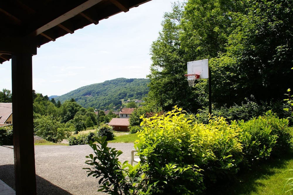 Photo of Patio Balcony in Haut-du-Them-Chateau-Lambert
