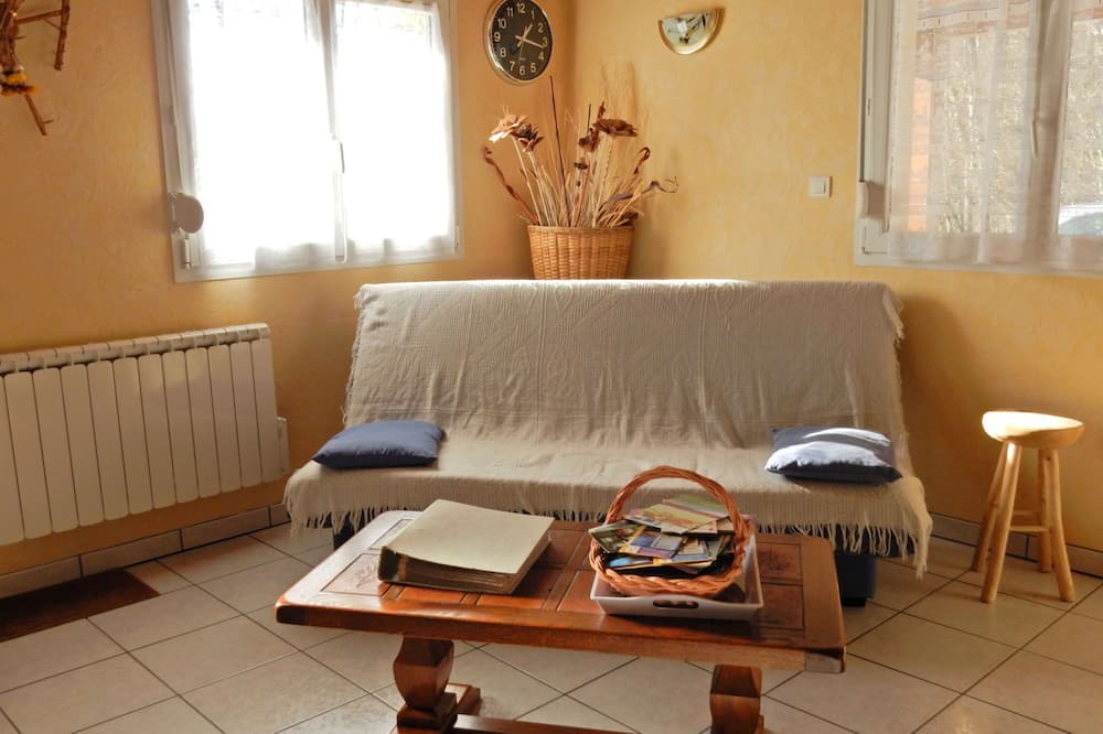 Photo of Livingroom in Haut-du-Them-Chateau-Lambert