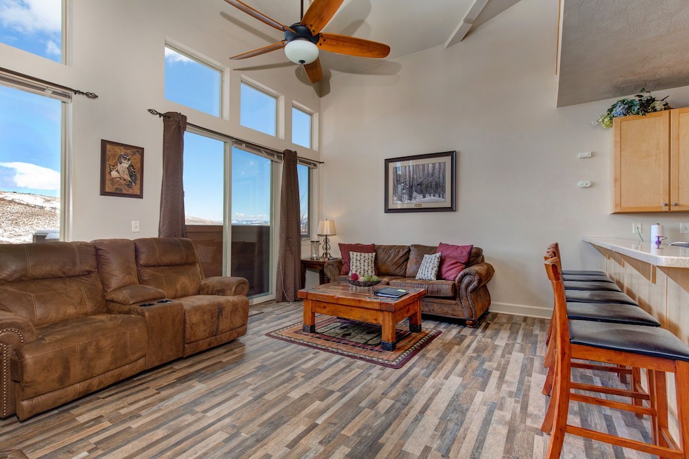Photo of Livingroom in Kimball Junction