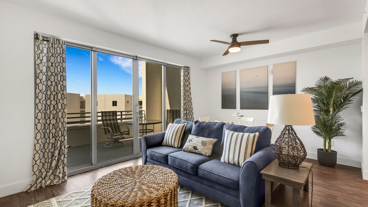 Photo of Livingroom in Central Sarasota
