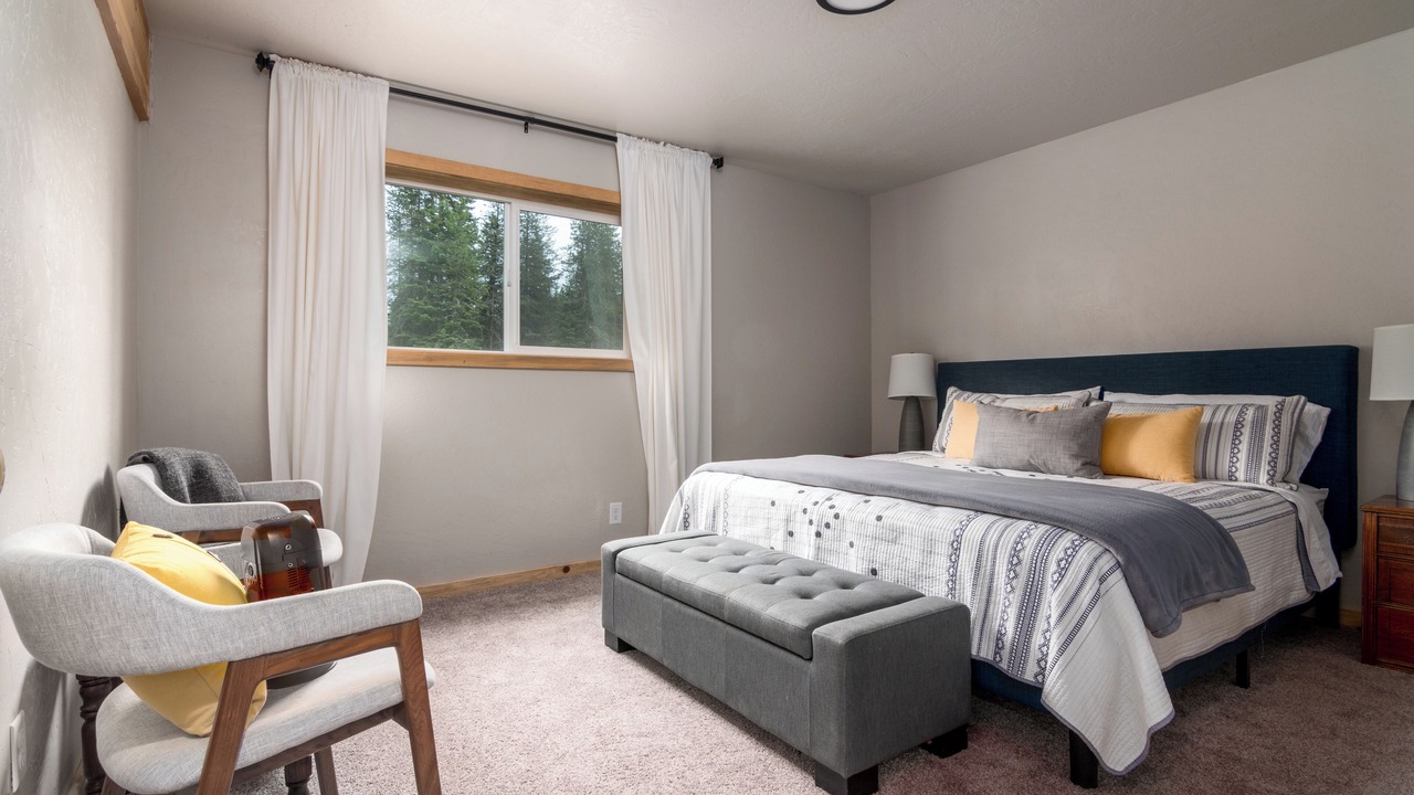 Photo of Bedroom in Idaho County
