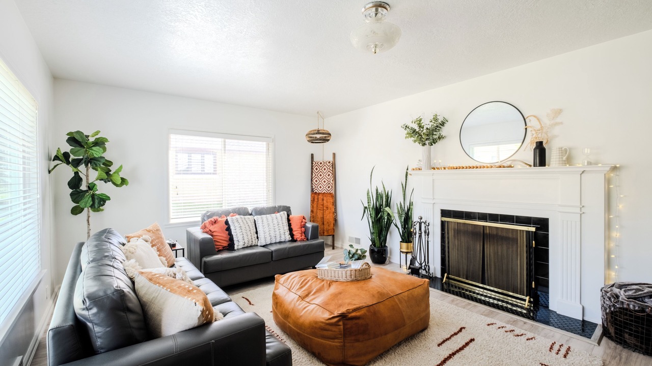 Photo of Bedroom in Logan
