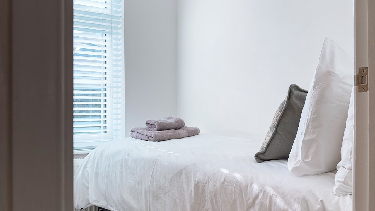 Photo of Bedroom in Budleigh Salterton