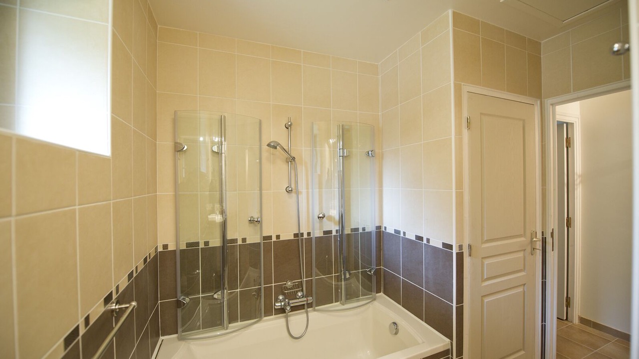 Photo of Bathroom in Brennilis