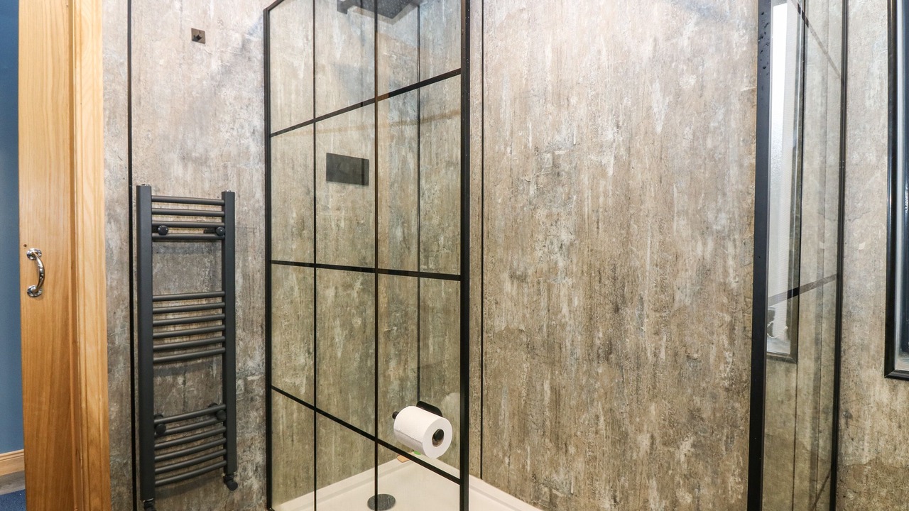 Photo of Bathroom in Glenisla