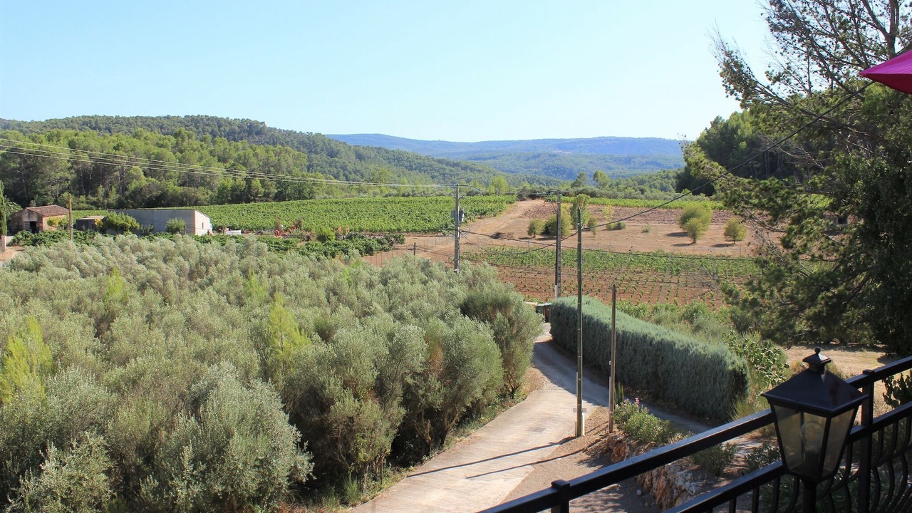 Photo of Others in La Caravane