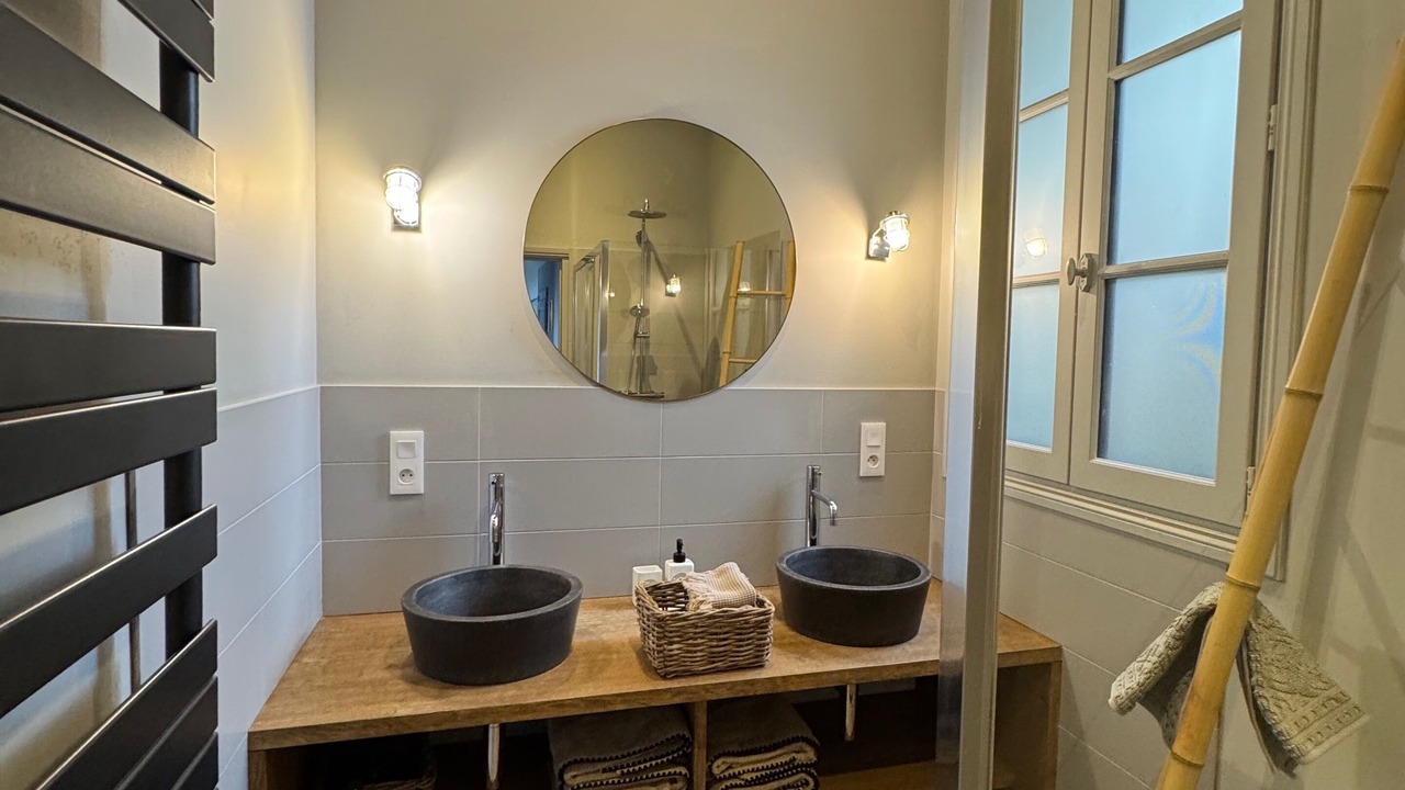 Photo of Bathroom in Beaune