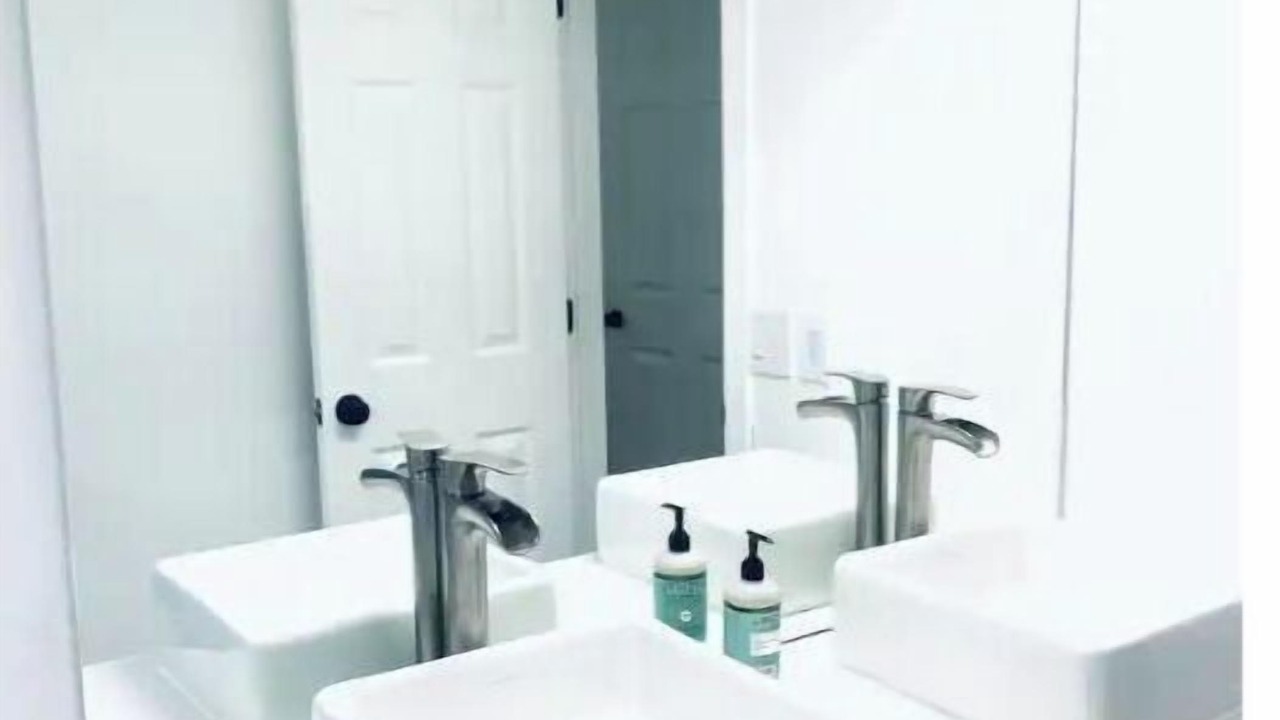 Photo of Bathroom in Venice Gardens