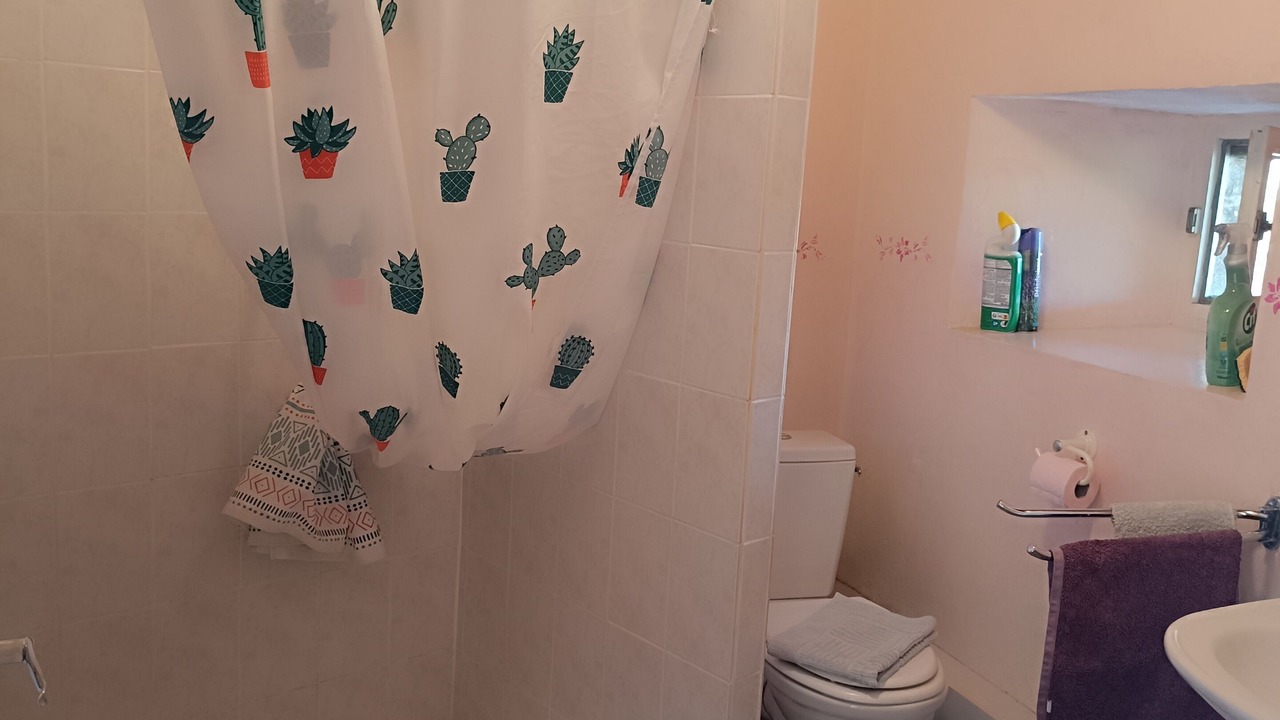 Photo of Bathroom in Vesseaux