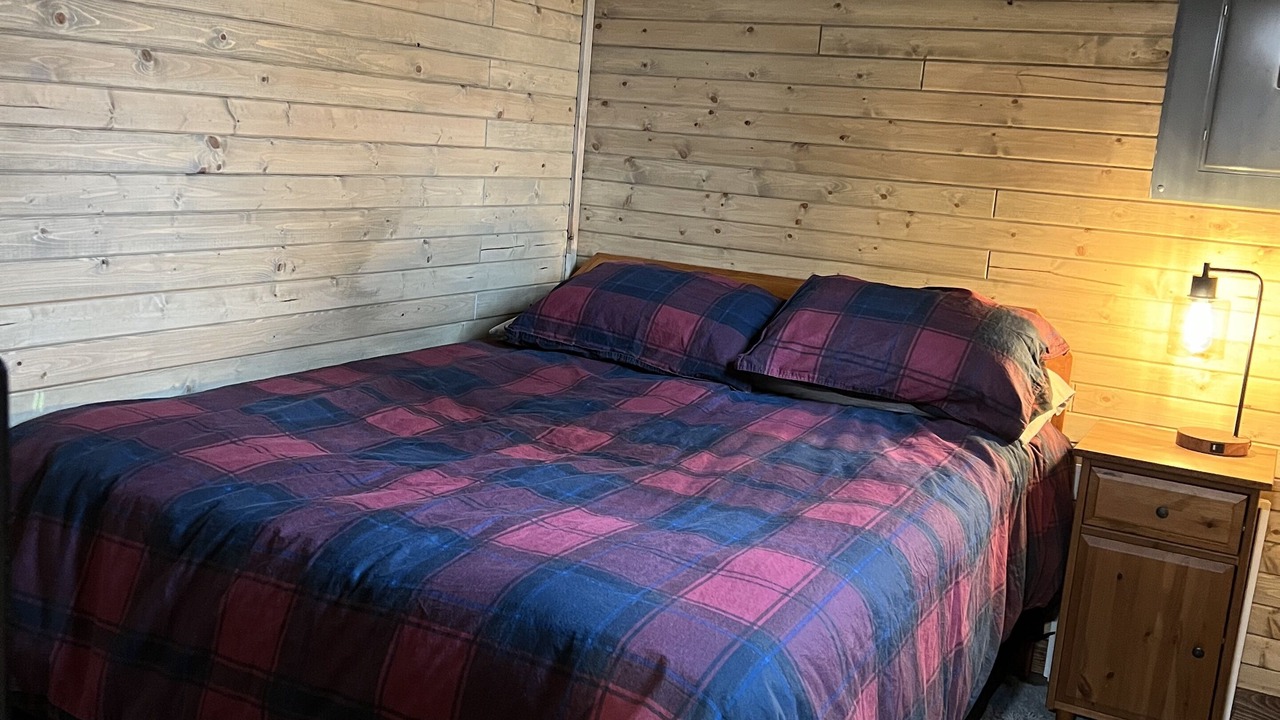 Photo of Bedroom in Okanagan-Similkameen
