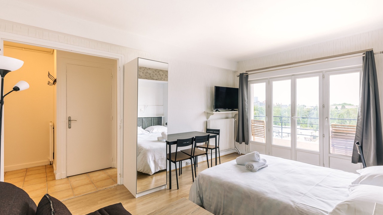 Photo of Bedroom in 14th Arrondissement