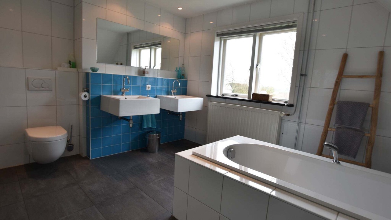 Photo of Bathroom in Schoondijke