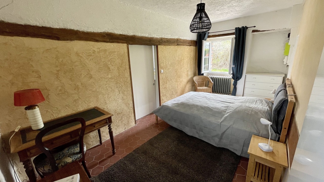 Photo of Bedroom in Saint-Fargeau