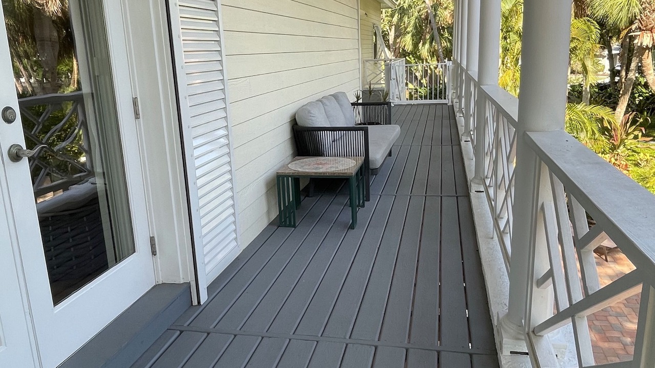 Photo of Patio Balcony in Bay Isle