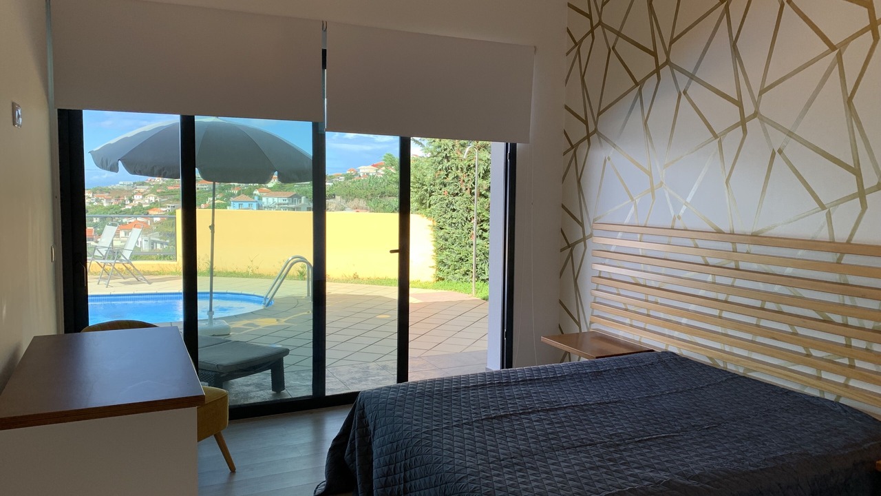 Photo of Bedroom in Canhas