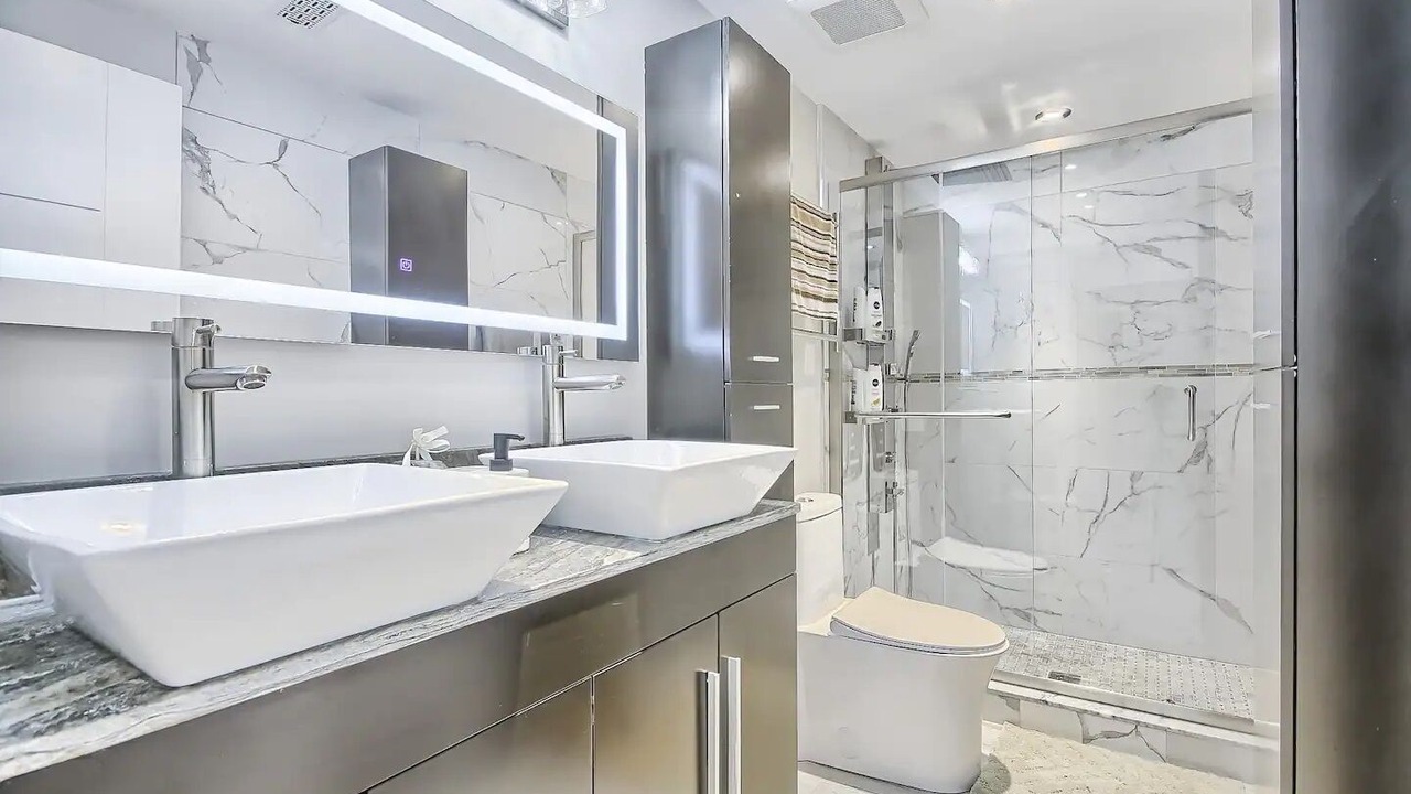 Photo of Bathroom in Willowdale