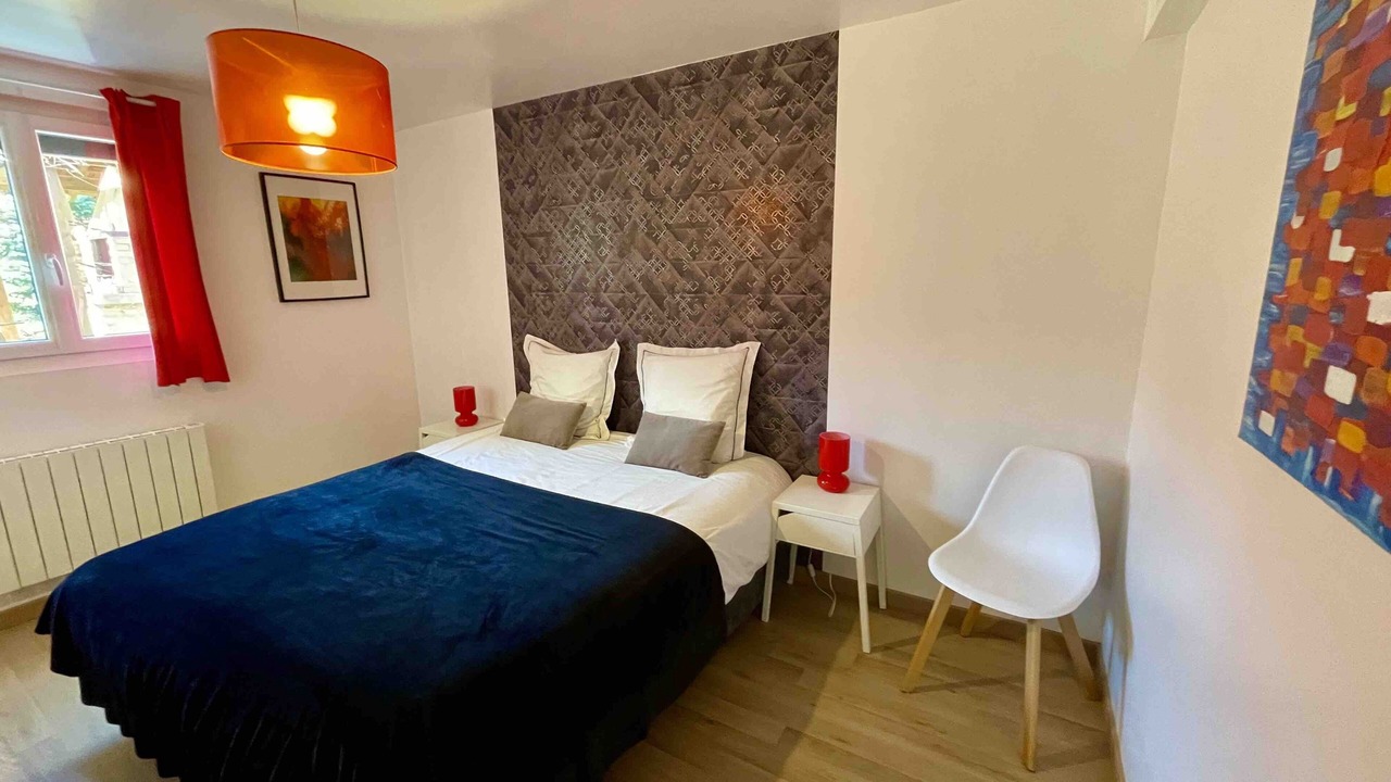 Photo of Bedroom in Rully